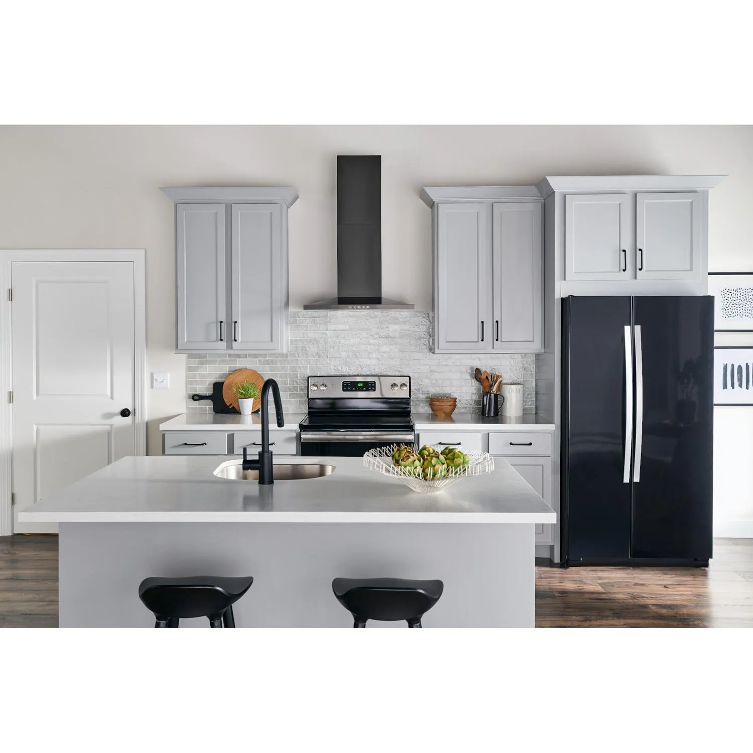 Broan BWS1304BLS Broan 30-Inch Convertible Wall-Mount Low Profile Pyramidal Chimney Range Hood. 450 Max Cfm. Black Stainless Steel