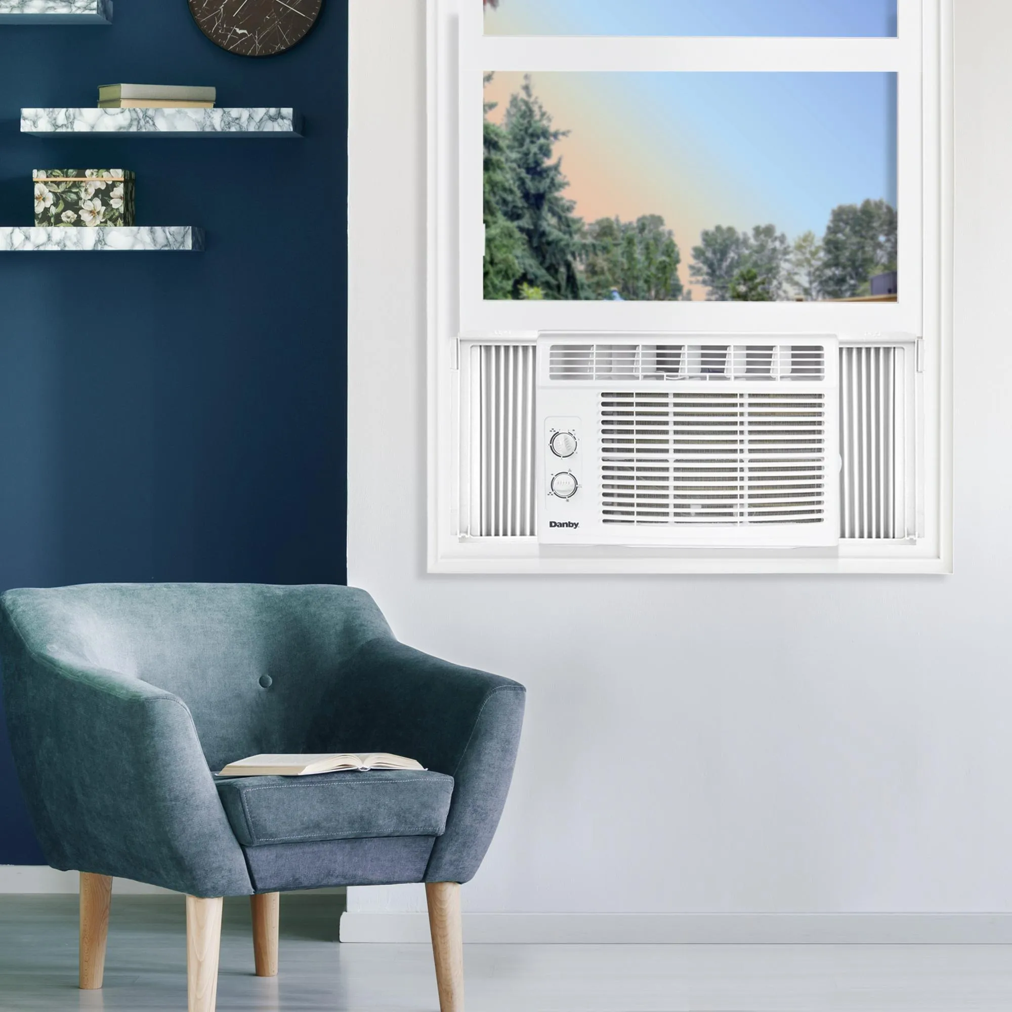 Danby DAC050MB1WDB Danby 5.000 Btu Window Ac In White