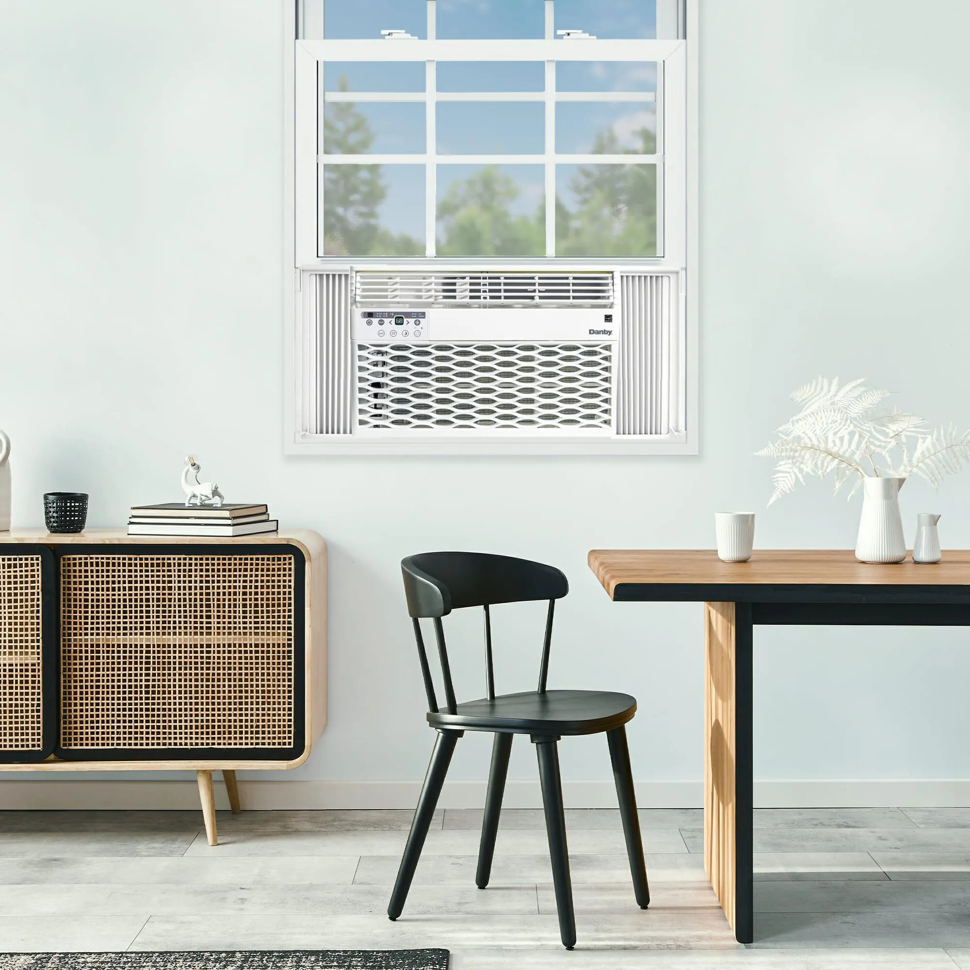 Danby DAC080EB6WDB Danby 8.000 Btu Window Ac In White