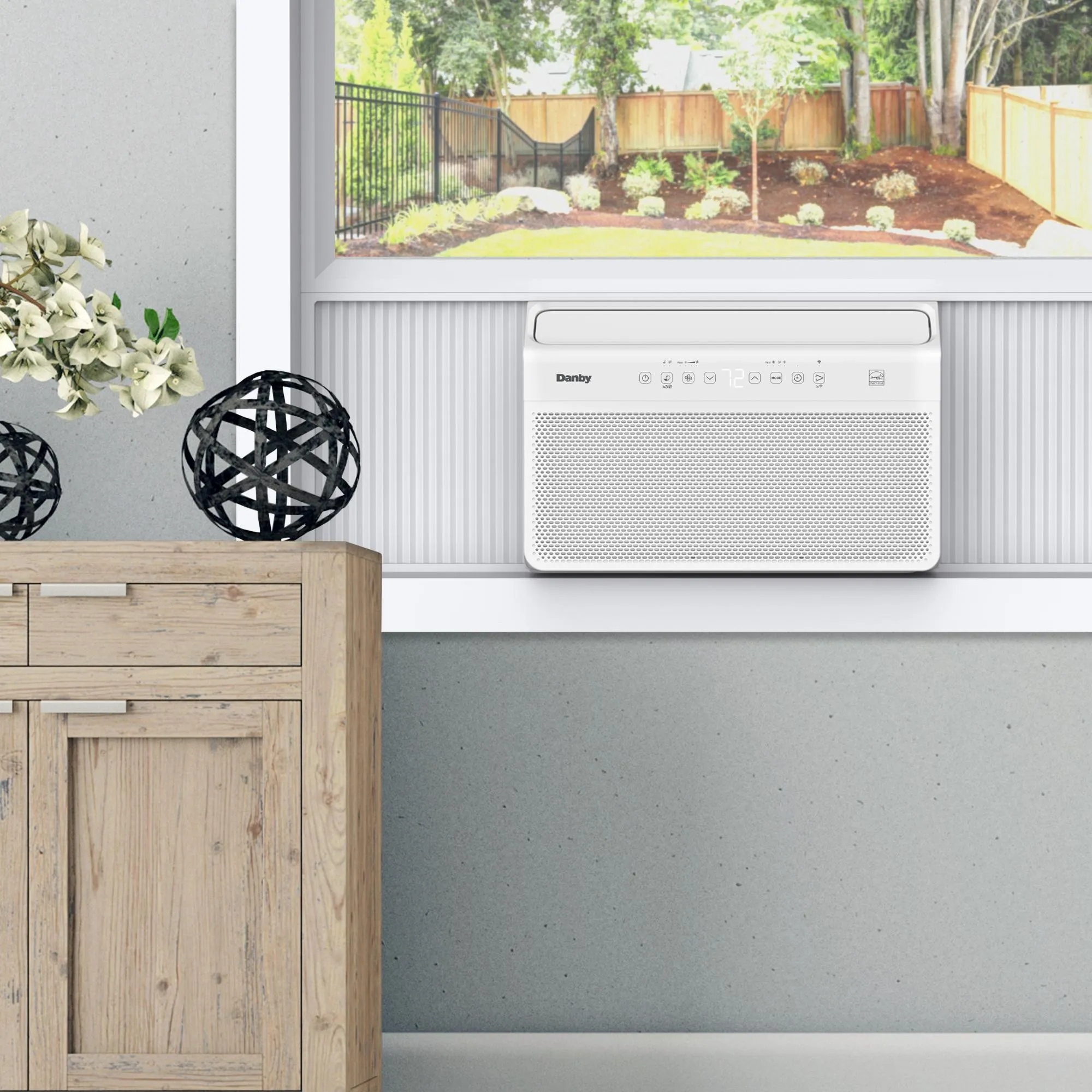 Danby DAC100B8IWDB6 Danby 10.000 Btu Inverter Window Ac