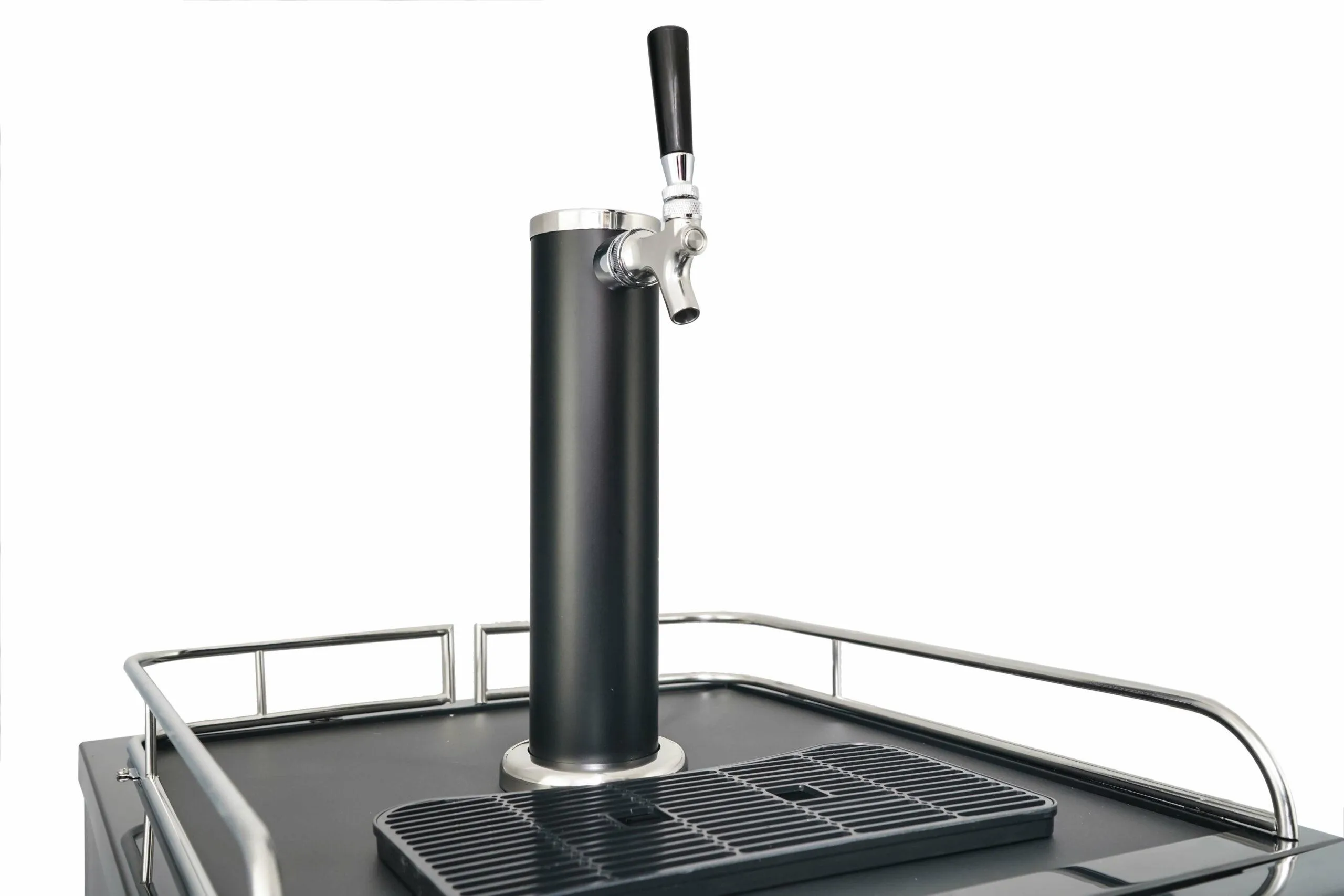 Danby DKC054A9SLDB Danby 5.4 Cu. Ft. Kegerator