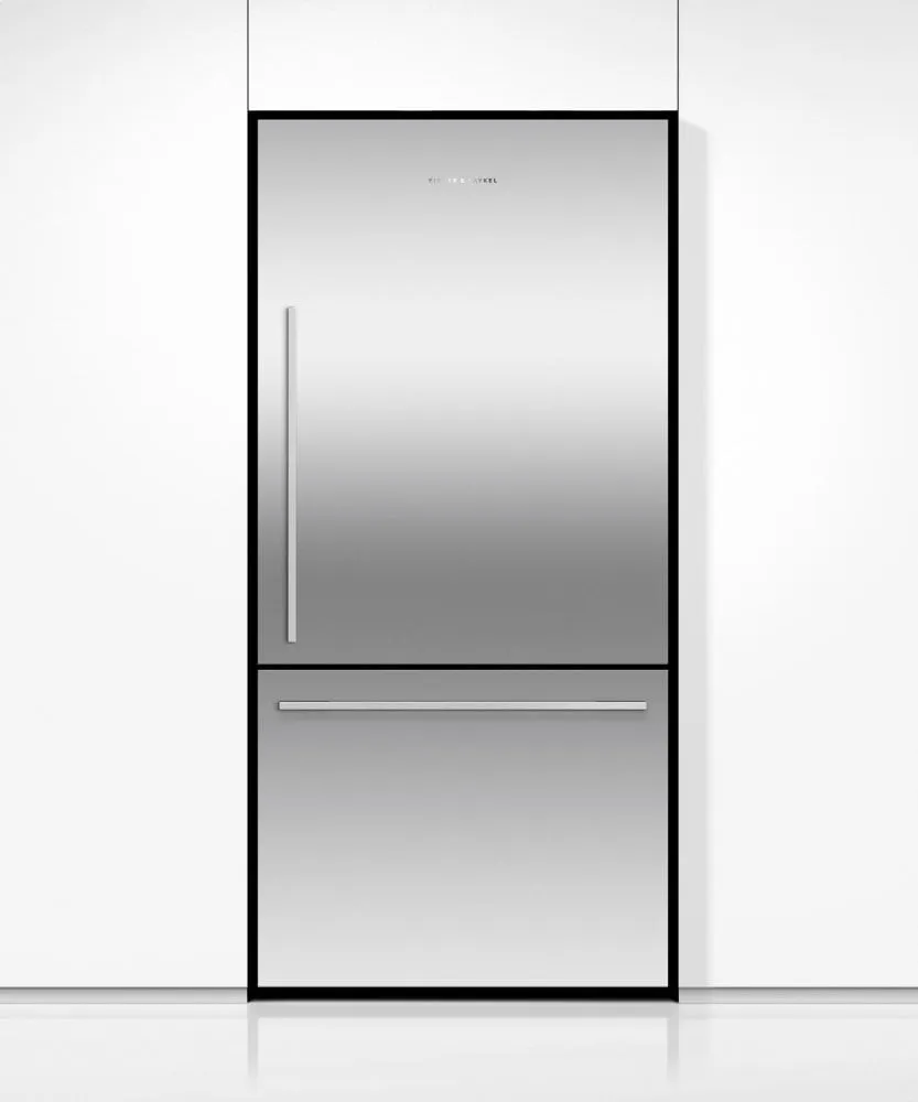 Fisher & Paykel RF170WDRJX5 Freestanding Refrigerator Freezer. 32. 17.1 Cu Ft. Ice