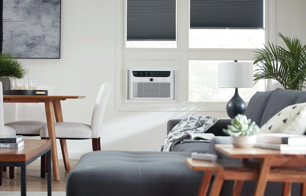 Frigidaire FHWW153WBE Frigidaire 15.000 Btu Connected Window-Mounted Room Air Conditioner