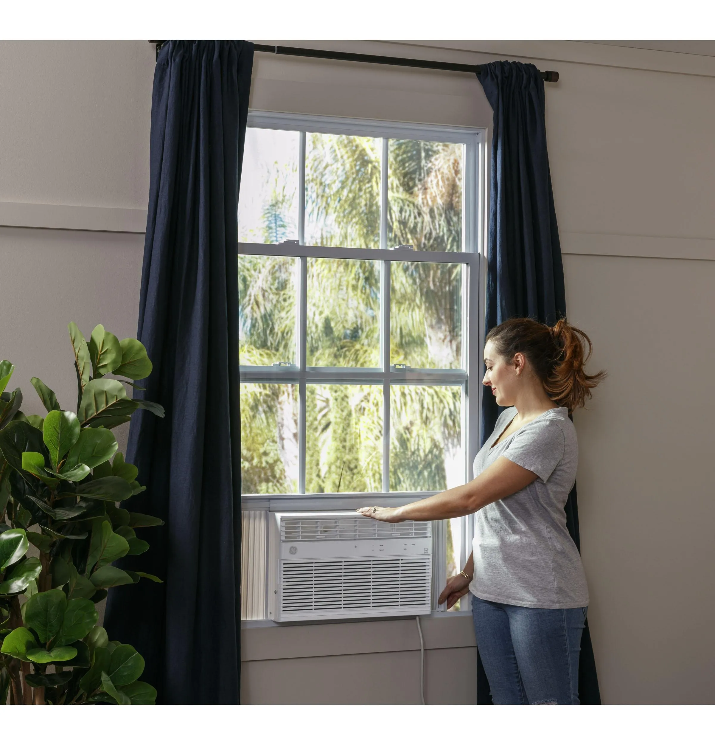 Ge Appliances AHE18DZ Ge 18.000 Btu Heat/Cool Electronic Window Air Conditioner For Extra-Large Rooms Up To 1000 Sq. Ft.