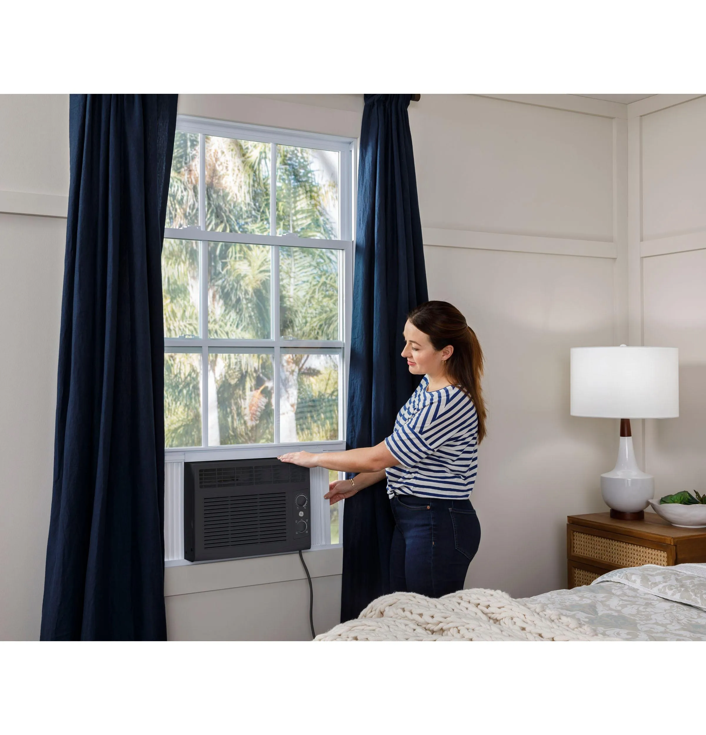 Ge Appliances AHED05AC Ge 5.000 Btu Mechanical Window Air Conditioner For Small Rooms Up To 150 Sq Ft.. Black