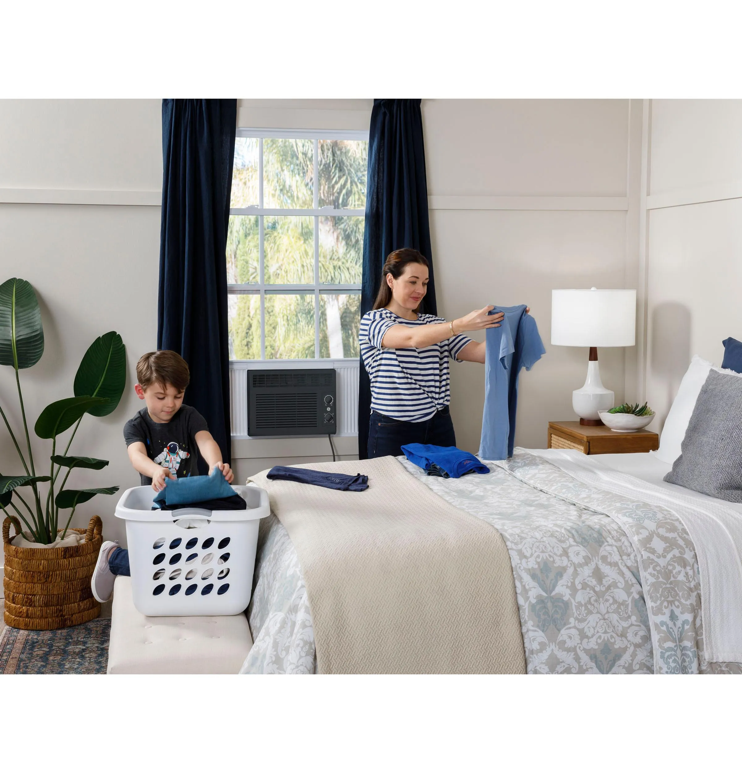 Ge Appliances AHED05AC Ge 5.000 Btu Mechanical Window Air Conditioner For Small Rooms Up To 150 Sq Ft.. Black