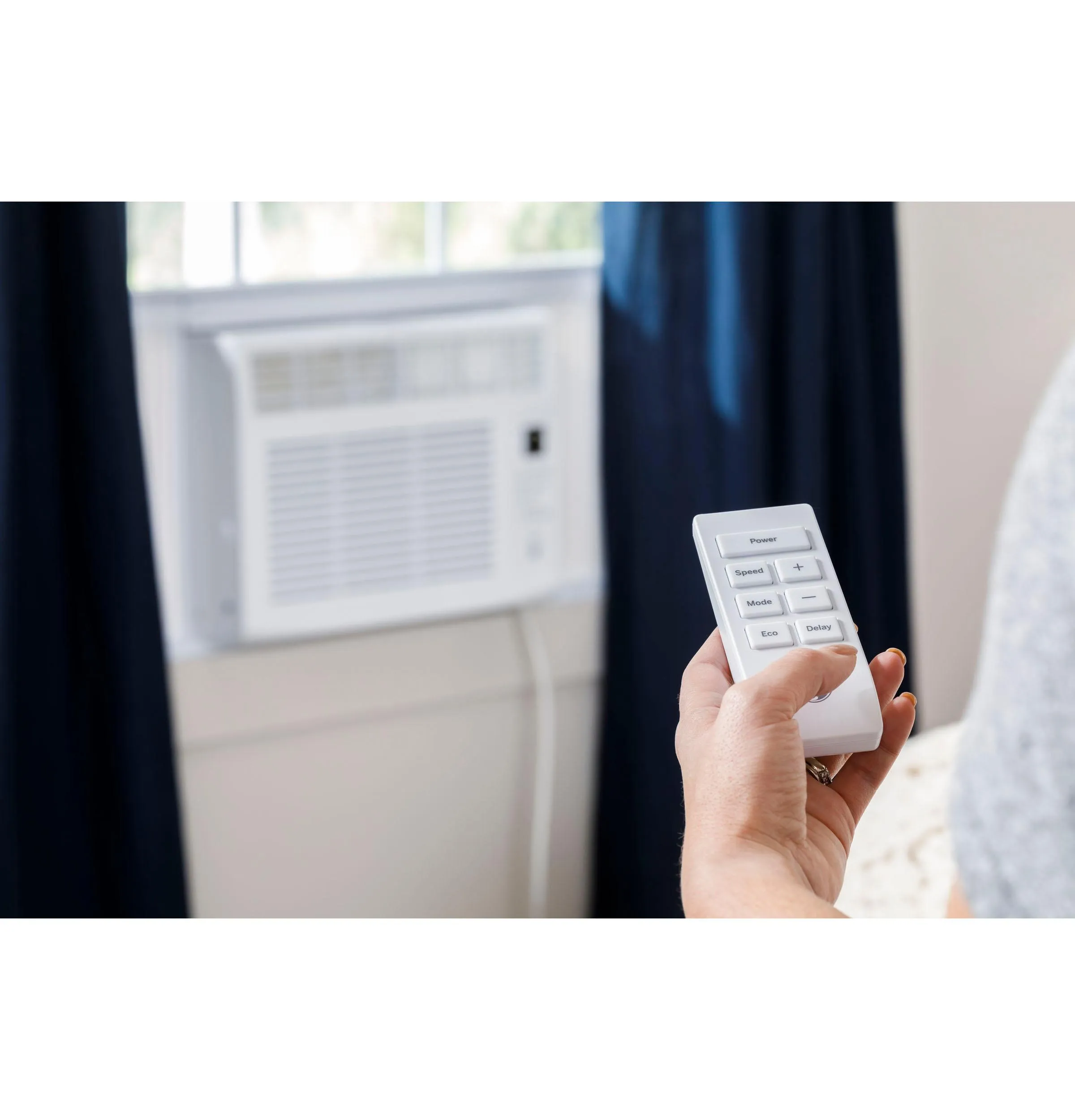 Ge Appliances AHEE06AC Ge 6.000 Btu Electronic Window Air Conditioner For Small Rooms Up To 250 Sq Ft.
