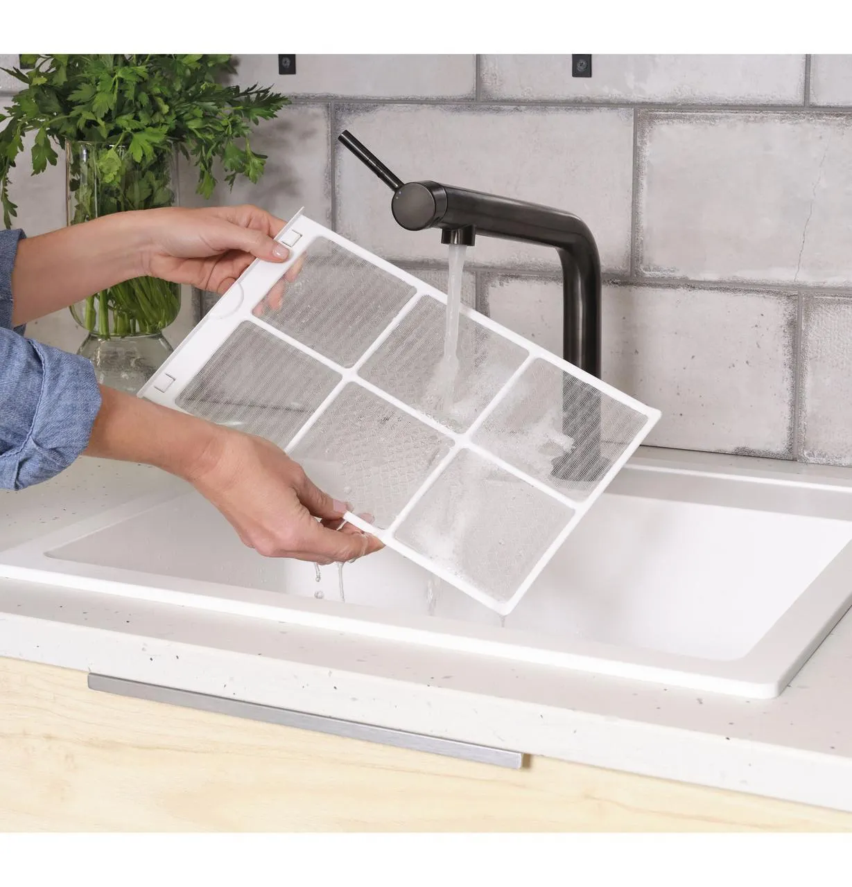 Haier QHEE06AC Haier 6.000 Btu Electronic Window Air Conditioner For Small Rooms Up To 250 Sq Ft.