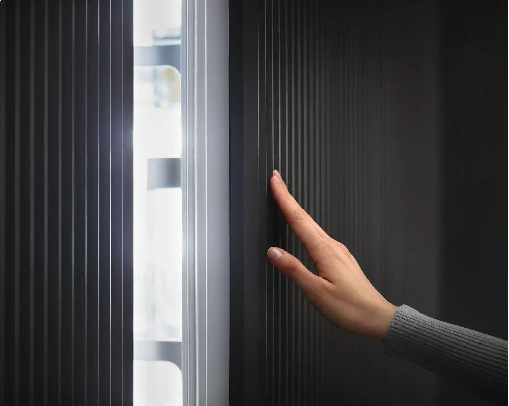 Miele F2671SF Stainless Steel - Mastercool&#8482; Freezer For High-End Design And Technology On A Large Scale.