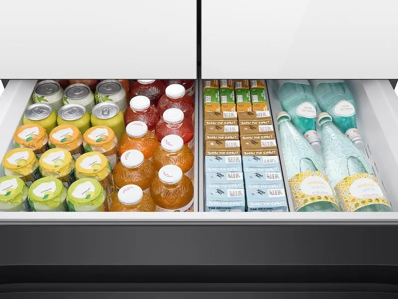 Samsung RF29BB860012 Bespoke 4-Door French Door Refrigerator (29 Cu. Ft.) With Beverage Center&#8482; In White Glass