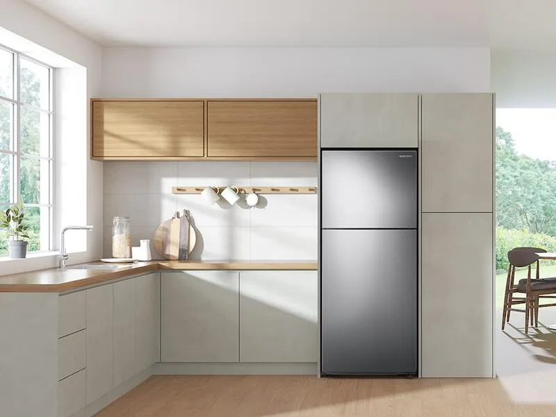 Samsung RT16A6195SR 15.6 Cu. Ft. Top Freezer Refrigerator With All-Around Cooling In Stainless Steel
