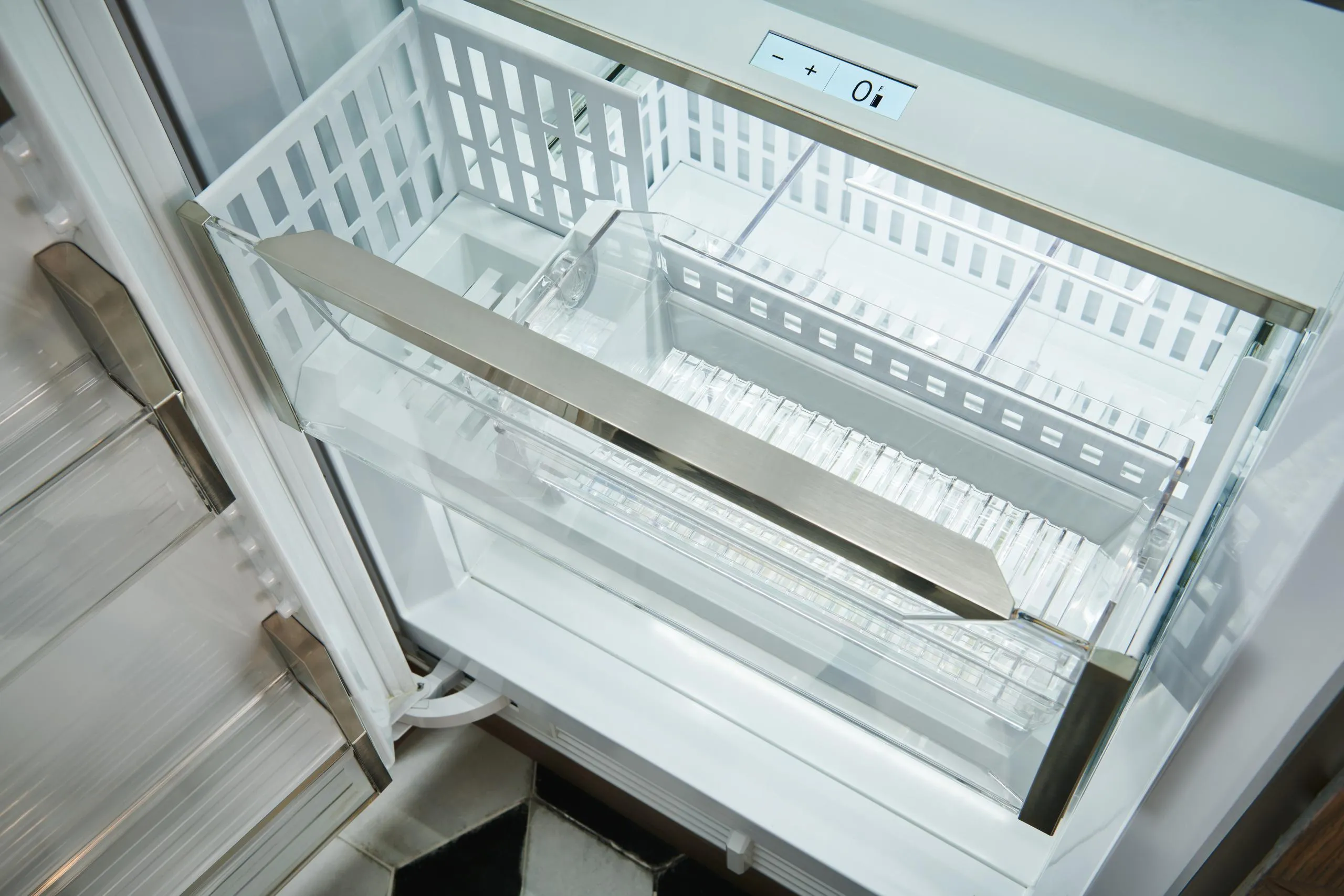 Sub-Zero DEC3050FIR 30 Designer Column Freezer With Ice Maker - Panel Ready