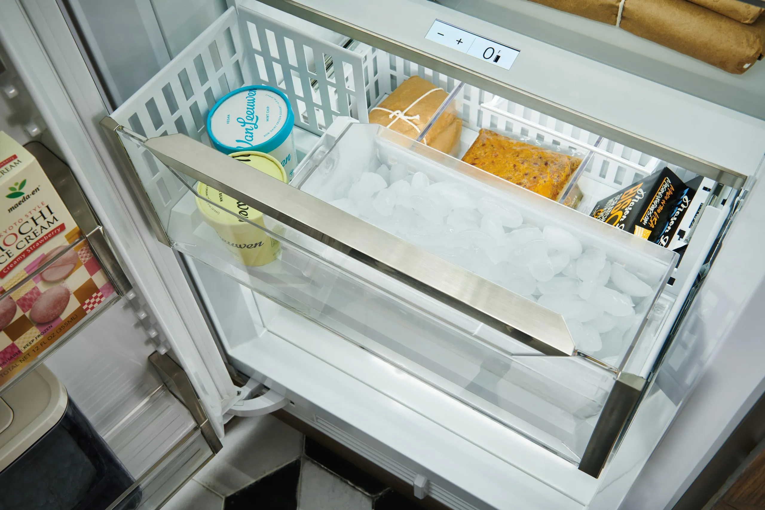 Sub-Zero DEC3050FIR 30 Designer Column Freezer With Ice Maker - Panel Ready
